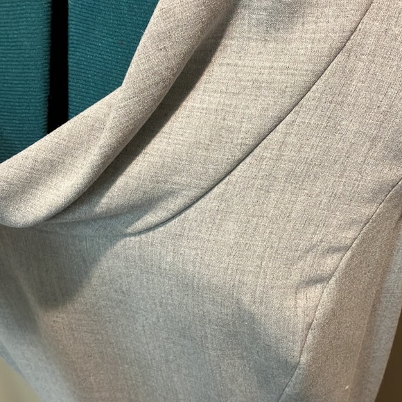CALVIN KLEIN size 8 light grey dress - Picture 3 of 9